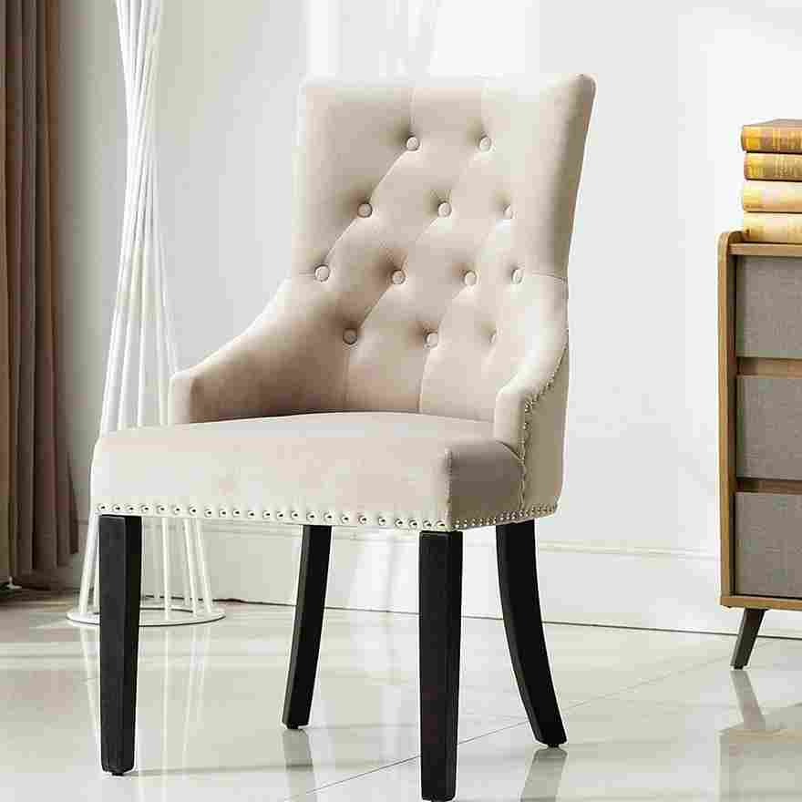 Ophelia Luxe Velvet Accent Chair with Tufted Back and Wooden Legs – Timeless Elegance for Your Home